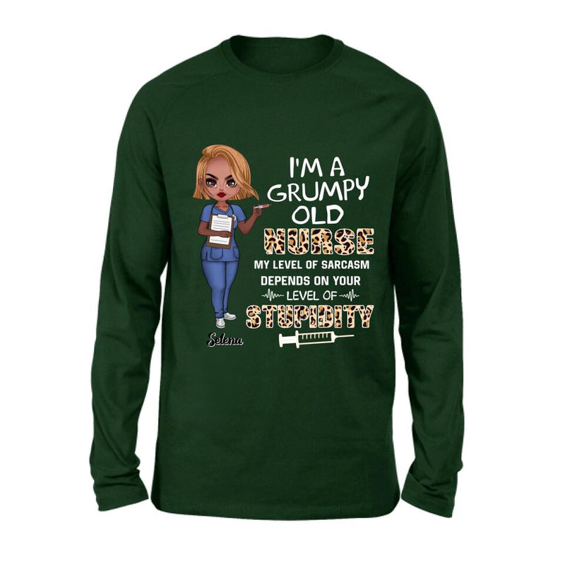 Personalized Grumpy Old Nurse Shirt/Pullover Hoodie - Gift Idea For Nurse - I'm A Grumpy Old Nurse