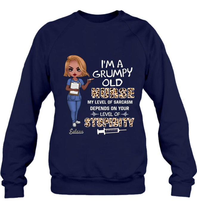 Custom Personalized Grumpy Old Nurse Shirt/ Pullover Hoodie - Gift Idea For Nurse - I'm A Grumpy Old Nurse