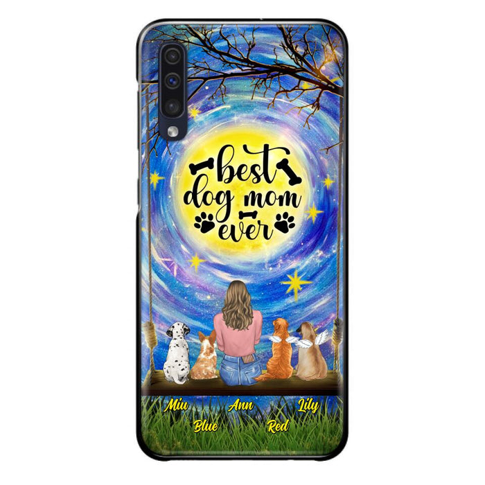 Custom Personalized Dog Mom Phone Case - Upto 4 Dogs - Gift Idea For Dog Lovers - I Love You To the Moon And Back - Case For iPhone/Samsung