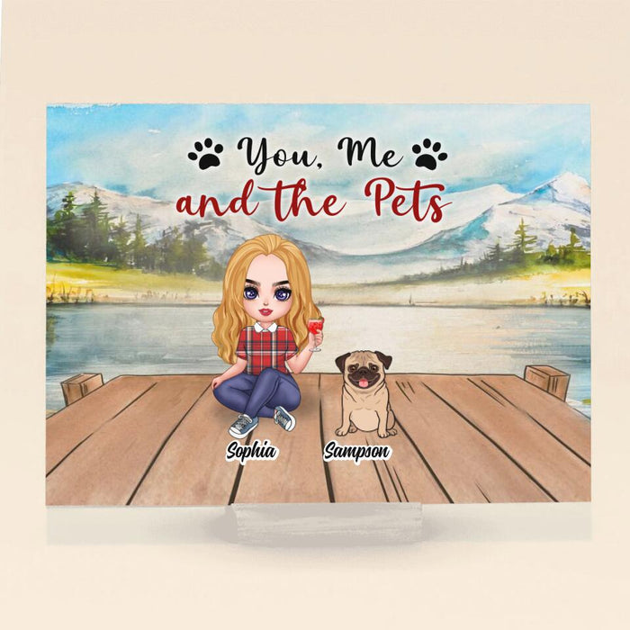 Custom Personalized Pet Mom Horizontal Acrylic Plaque - Best Gifts For Pet Lovers - Woman/Couple With Up To 6 Pets - You, Me And The Pets