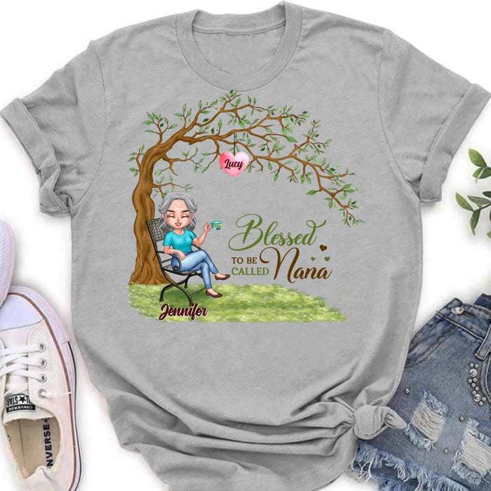 Personalized Nana Shirt/Pullover Hoodie - Gift Idea For Grandma/Grandkids - Up To 7 Grandkids - Blessed To Be Called Nana