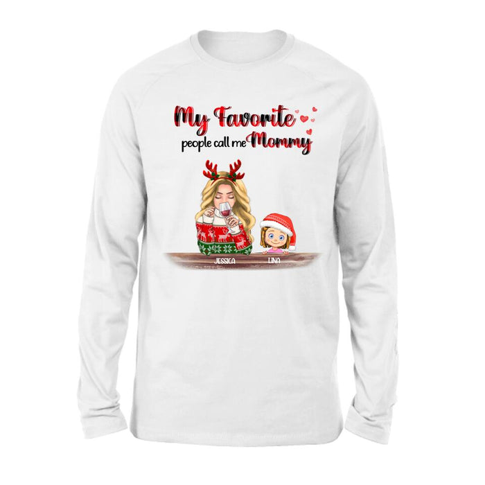 Custom Personalized Mommy And Kids Xmas Sweatshirt/ Hoodie/ T-Shirt - Mom With Upto 5 Kids - Christmas Gift For Mom - T1IGHH