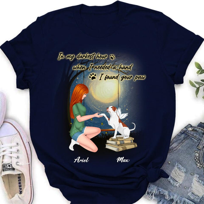 Custom Personalized Dog Mom Shirt/ Hoodie - Gift Idea For Dog Mom/ Dog Lover - When I Needed A Hand I Found Your Paw