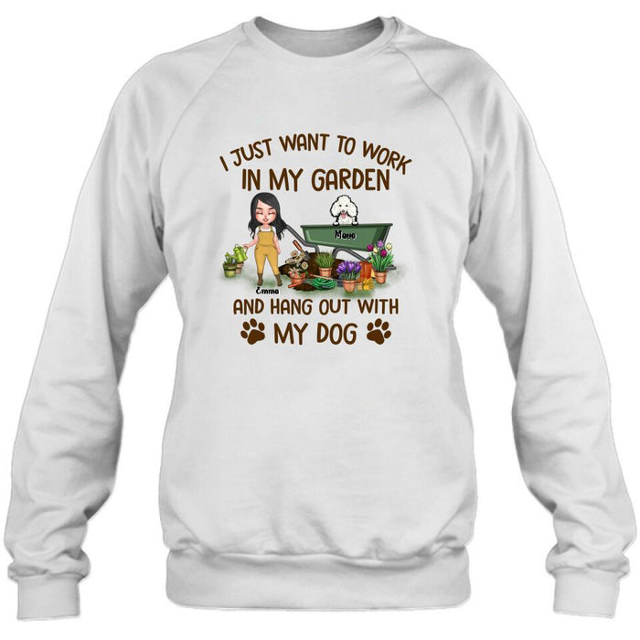 Custom Personalized Garden Dogs Shirt - Upto 5 Dogs - Best Gift for Dog Lovers - I Just Want To Work In My Garden And Hang Out With My Dogs