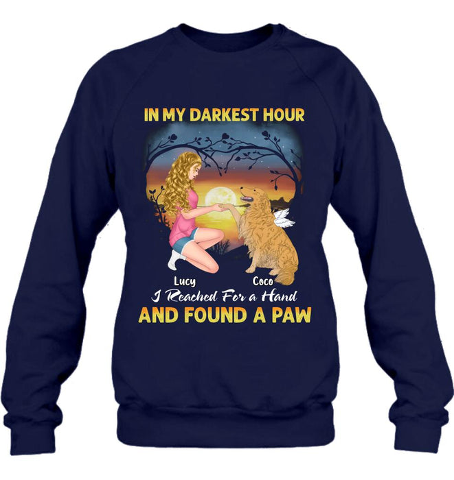 Custom Personalized Dog Mom Shirt - Gift Idea For Dog Lovers - In My Darkest Hour I Reached For A Hand And Found A Paw