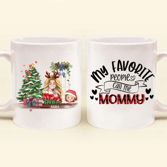 Custom Personalized Mommy And Kids Xmas Coffee Mug - Mom With Upto 5 Kids - Christmas Gift For Mom - T1IGHH