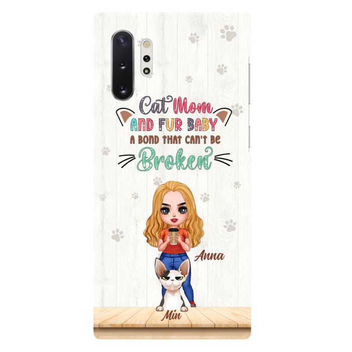 Custom Personalized Cat Mom Chibi Phone Case - Gift Idea For Mother's Day/ Cat Lovers With Upto 6 Cats - Cat Mom And Fur Baby A Bond That Can't Be Broken - Case For iPhone And Samsung