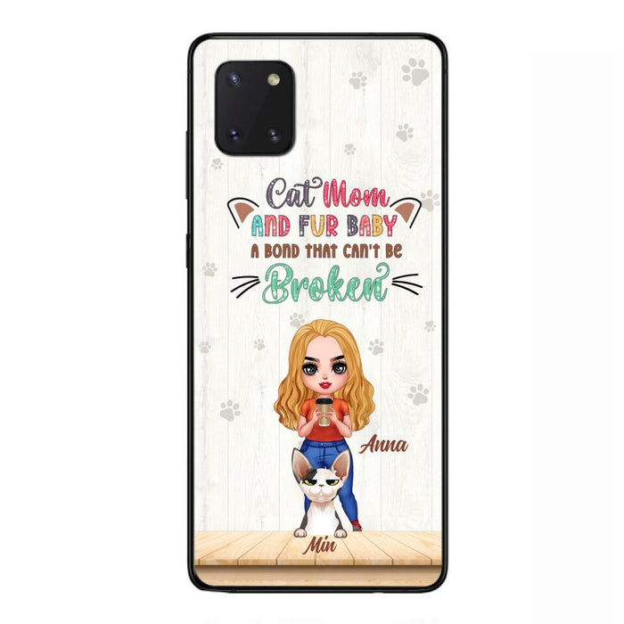 Custom Personalized Cat Mom Chibi Phone Case - Gift Idea For Mother's Day/ Cat Lovers With Upto 6 Cats - Cat Mom And Fur Baby A Bond That Can't Be Broken - Case For iPhone And Samsung