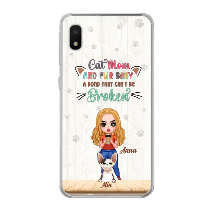 Custom Personalized Cat Mom Chibi Phone Case - Gift Idea For Mother's Day/ Cat Lovers With Upto 6 Cats - Cat Mom And Fur Baby A Bond That Can't Be Broken - Case For iPhone And Samsung