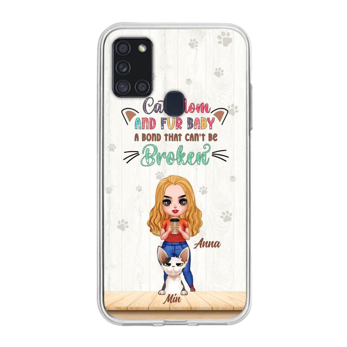 Custom Personalized Cat Mom Chibi Phone Case - Gift Idea For Mother's Day/ Cat Lovers With Upto 6 Cats - Cat Mom And Fur Baby A Bond That Can't Be Broken - Case For iPhone And Samsung