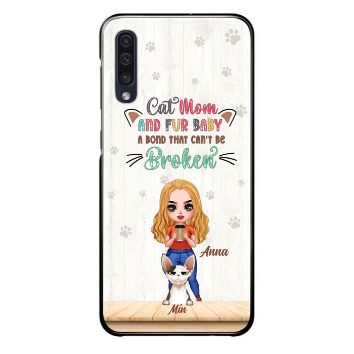 Custom Personalized Cat Mom Chibi Phone Case - Gift Idea For Mother's Day/ Cat Lovers With Upto 6 Cats - Cat Mom And Fur Baby A Bond That Can't Be Broken - Case For iPhone And Samsung