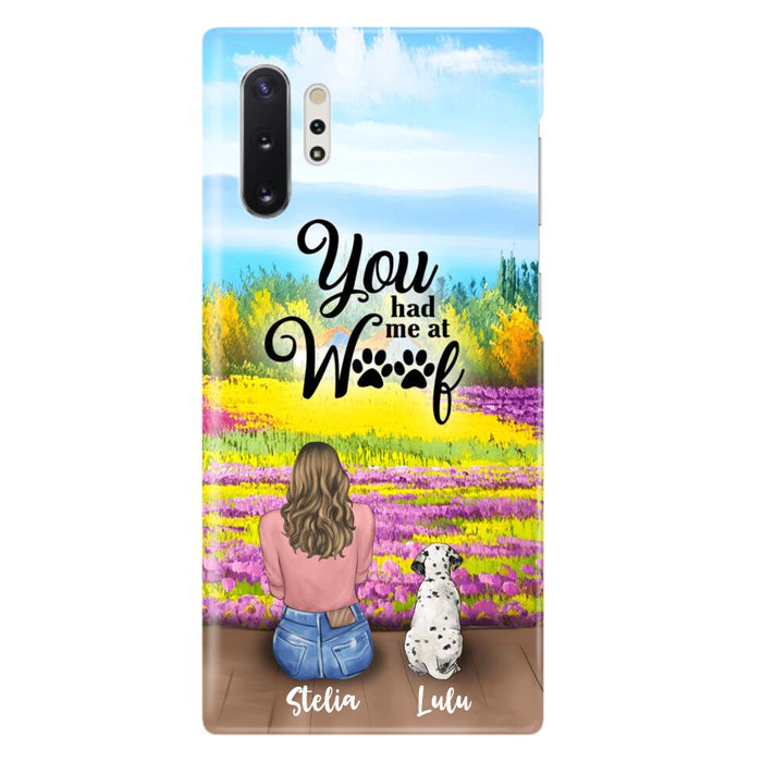 Custom Personalized Dog Mom With Flowers Background Phone Case - Gifts For Dog Lovers With Upto 4 Dogs - You Had Me At Woof - Case For iPhone, Samsung And Xiaomi - L4E2ZU