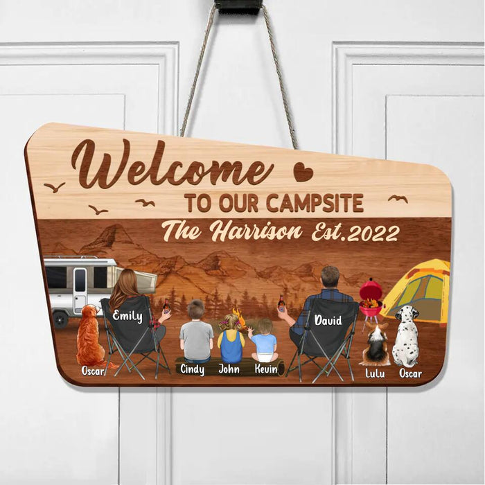 Personalized Camping Family Wooden Sign - Couple/Parents/Single Parent With Upto 3 Kids And 3 Pets - Gift Idea For Family/ Camping/ Dog/Cat Lover - Welcome To Our Campsite