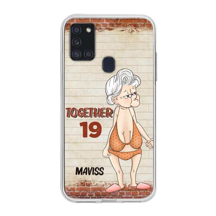 Custom Personalized Old Couple Phone Case - Gift Idea For Old Couple - Gift For Him/Her - Case For iPhone And Samsung