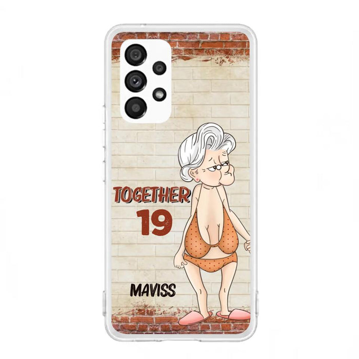 Custom Personalized Old Couple Phone Case - Gift Idea For Old Couple - Gift For Him/Her - Case For iPhone And Samsung