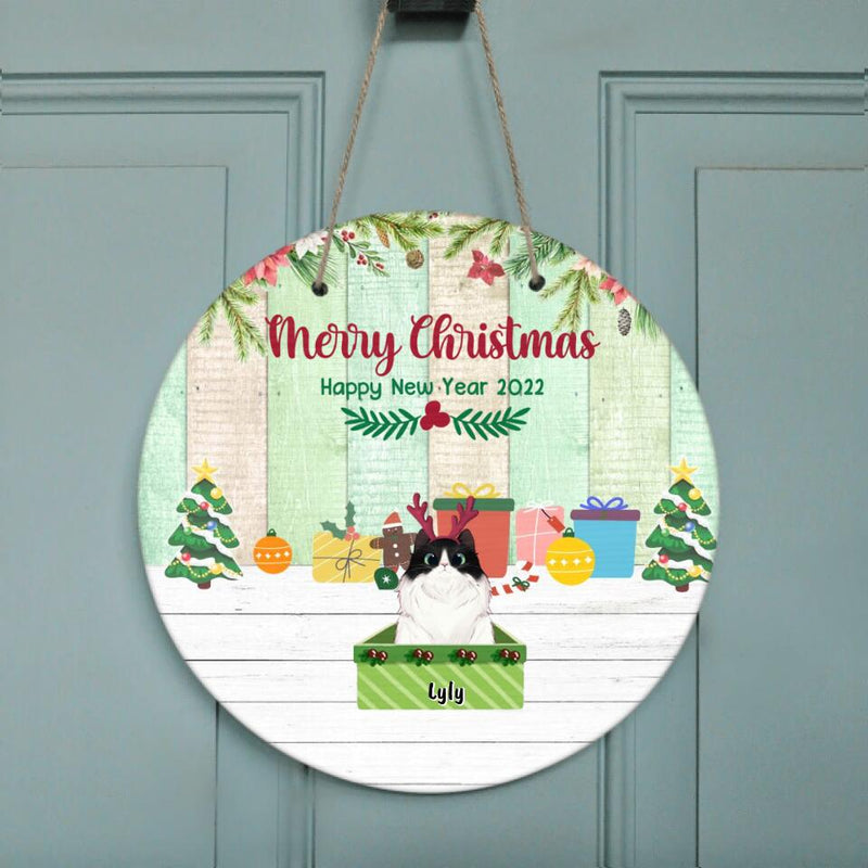 Personalized Cat Box Circle Door Sign - Gift For Cat Lovers With Up To 3 Cats - Merry Christmas