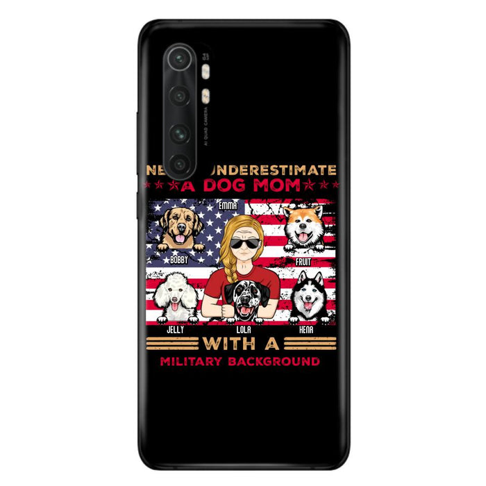 Custom Personalized Dog Mom Phone Case - Upto 5 Dogs - Gift Idea For Mother's Day/ Dog Lover - Never Underestimate A Dog Mom With A Military Background - Case For Xiaomi/Oppo/Huawei