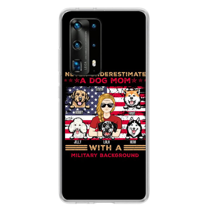 Custom Personalized Dog Mom Phone Case - Upto 5 Dogs - Gift Idea For Mother's Day/ Dog Lover - Never Underestimate A Dog Mom With A Military Background - Case For Xiaomi/Oppo/Huawei