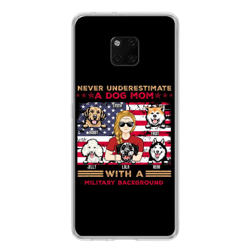 Personalized Dog Mom Phone Case - Up to 5 Dogs - Mother's Day Gift Idea For Dog Lover - Never Underestimate A Dog Mom With A Military Background - Case For Xiaomi/Oppo/Huawei