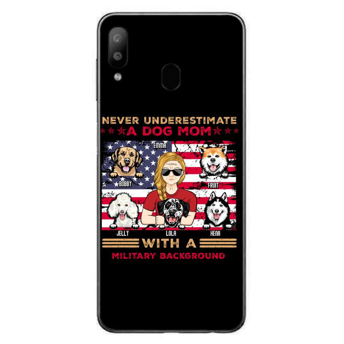 Custom Personalized Dog Mom Phone Case - Upto 5 Dogs - Gift Idea For Mother's Day/ Dog Lover - Never Underestimate A Dog Mom With A Military Background - Case For iPhone And Samsung