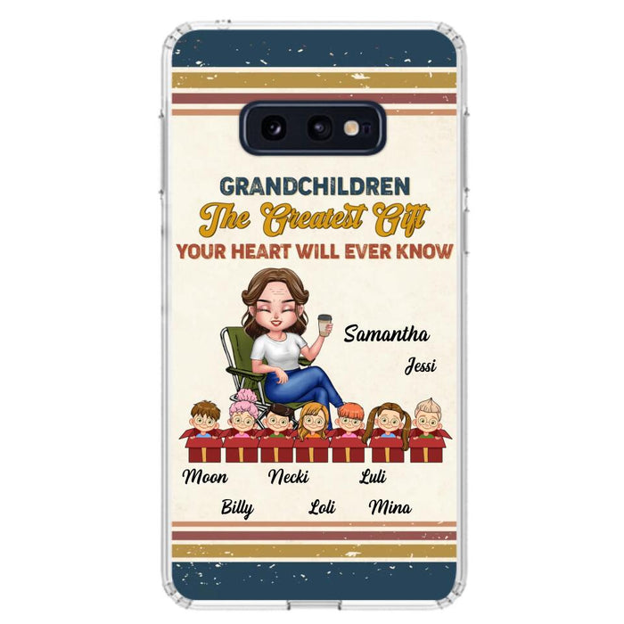 Custom Personalized Grandma Phone Case - Gift Idea For Grandma/Mother's Day - Up To 7 Kids - Grandchildren The Greatest Gift Your Heart Will Ever Know - Cases For iPhone/Samsung