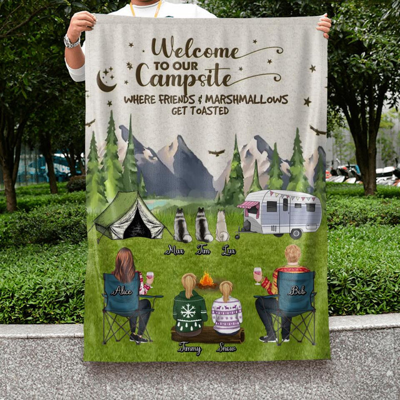 Personalized Camping Flag - Adult/Couple/Single Parent/Parents with Up to 3 Pets - Gift Idea For Couple/Camping/Dog/Cat Lovers - Welcome To Our Campsite