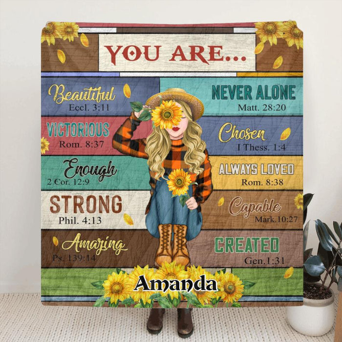Personalized Sunflower Girl Quilt/Fleece Blanket - Gift For Best Friend/Sister - You Are Beautiful - AJXGZC