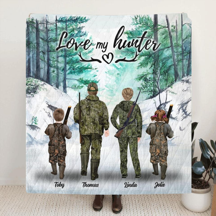 Custom Personalized Hunting Fleece Blanket/Quilt Blanket - Parents With Up To 2 Kids/ Couple/Single Parent/Solo Man/Woman - Best Gift For Hunting Lovers
