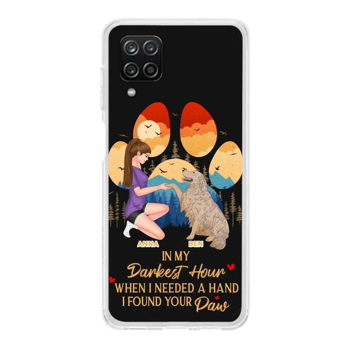 Custom Personalized Dog Mom Phone Case - Gift For Dog Mom/ Dog Lover/ Mother's Day Gift - In My Darkest Hour When I Needed A Hand I Found Your Paw - Case For iPhone And Samsung