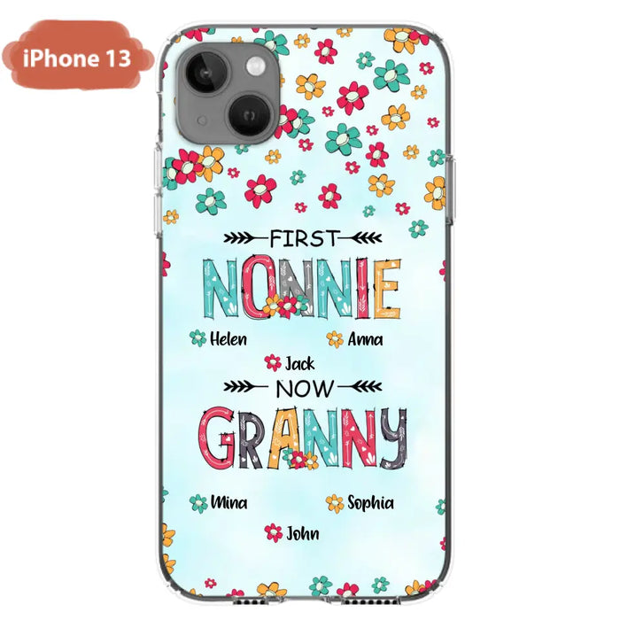 Custom Personalized Grandma Phone Case - Upto 4 Kids And 8 Grandkids - Mother's Day Gift Idea for Grandma - First Mom Now Nana Kid And Grandkids Flower Pattern - Case For iPhone And Samsung