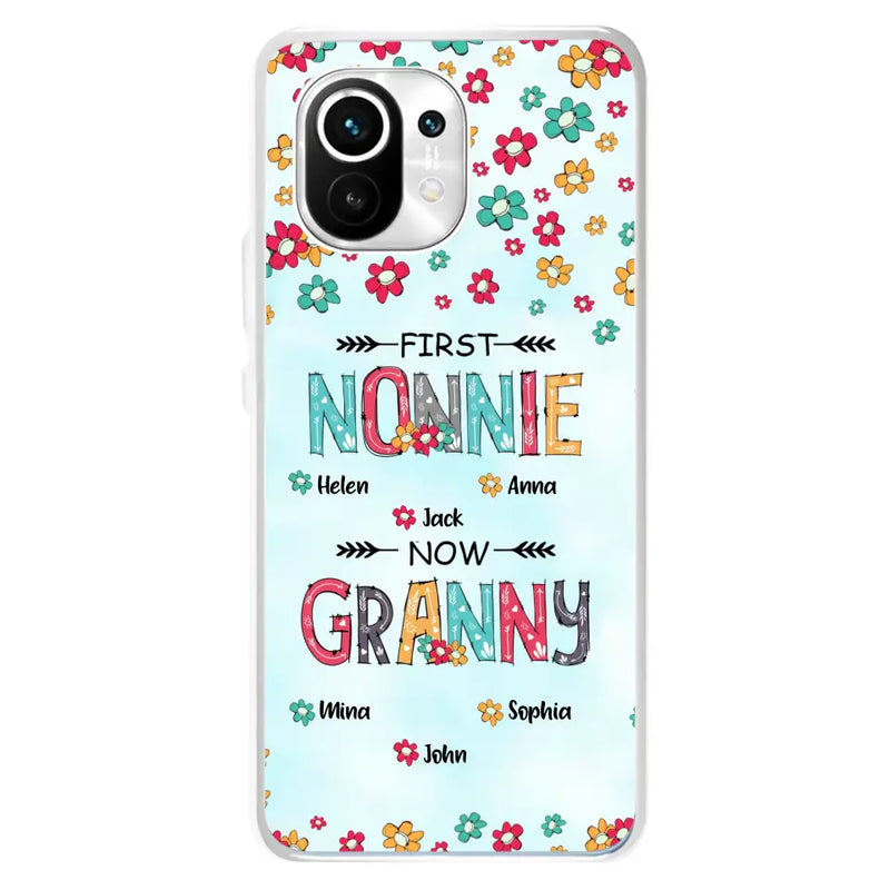 Personalized Grandma Phone Case - Up to 4 Kids And 8 Grandkids - Mother's Day Gift Idea for Grandma - First Mom Now Nana Kid And Grandkids Flower Pattern - Cases For Xiaomi/ Oppo/ Huawei