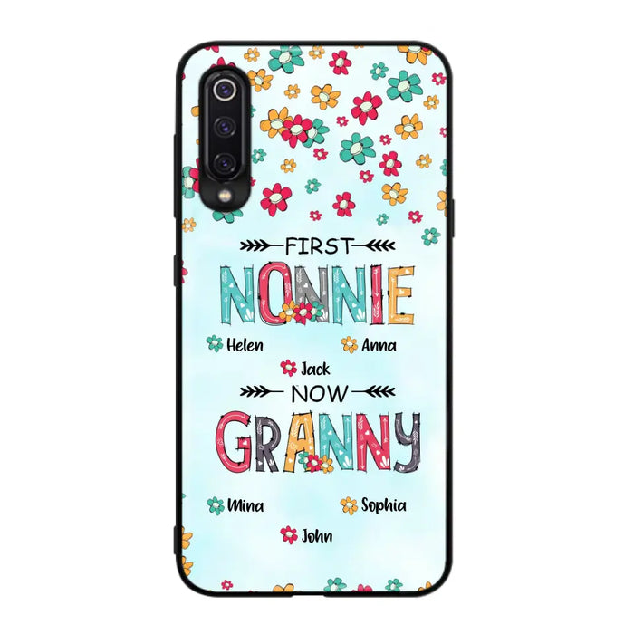 Custom Personalized Grandma Phone Case - Upto 4 Kids And 8 Grandkids - Mother's Day Gift Idea for Grandma - First Mom Now Nana Kid And Grandkids Flower Pattern - Cases For Xiaomi/ Oppo/ Huawei