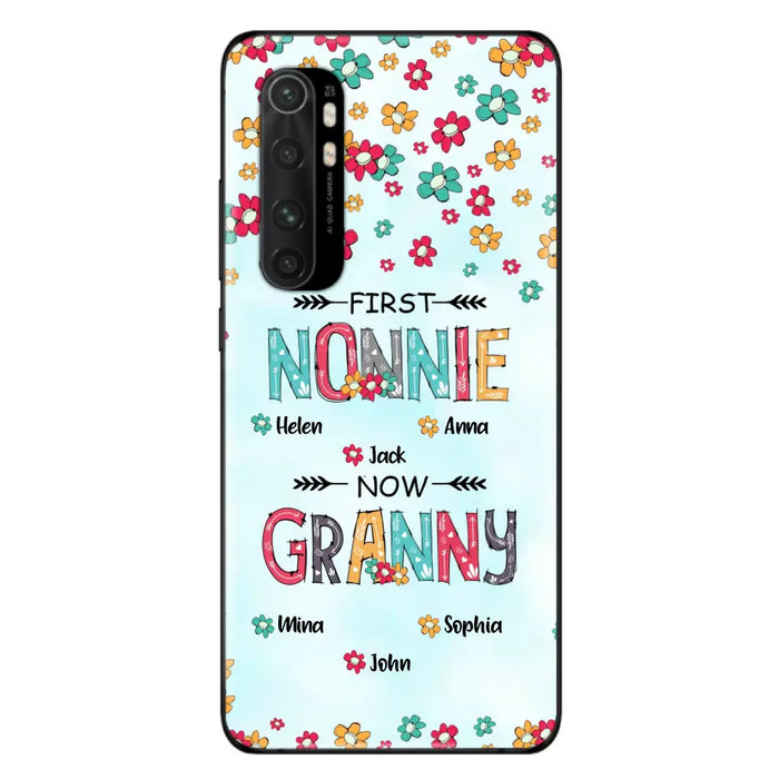 Custom Personalized Grandma Phone Case - Upto 4 Kids And 8 Grandkids - Mother's Day Gift Idea for Grandma - First Mom Now Nana Kid And Grandkids Flower Pattern - Cases For Xiaomi/ Oppo/ Huawei