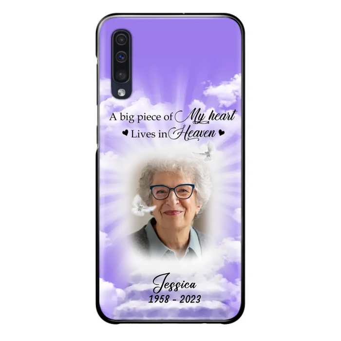 Custom Personalized Memorial Photo Phone Case - Memorial Gift Idea For Mother's Day/Father's Day - A Big Piece Of My Heart Lives In Heaven - Case For iPhone/Samsung