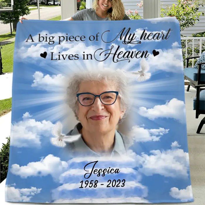 Custom Personalized Memorial Photo Quilt/Single Layer Fleece Blanket - Memorial Gift Idea For Mother's Day/Father's Day - A Big Piece Of My Heart Lives In Heaven