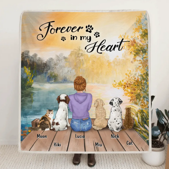 Custom Personalized Mother's Day Gift For Dog Mom, Cat Lovers - Mom With Upto 5 Pets Fleece Blanket - Forever In My Heart - CMNG3Y
