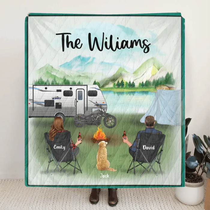 Custom personalized camping quilt blanket - 1 Pet & Couple Camping Quilt - gift idea for the whole family, cat dog lovers