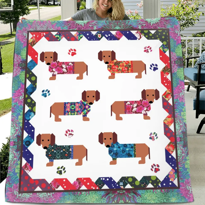 Dachshund Dog  Quilt/Single Layer Fleece Blanket - Gift Idea for Dog Lovers/Owners