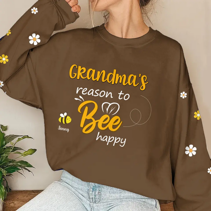 Custom Personalized Grandma Bee Sweater - Christmas Gift Idea For Grandma/ Mom - Up to 10 Kids - Grandma's Reasons To Bee Happy