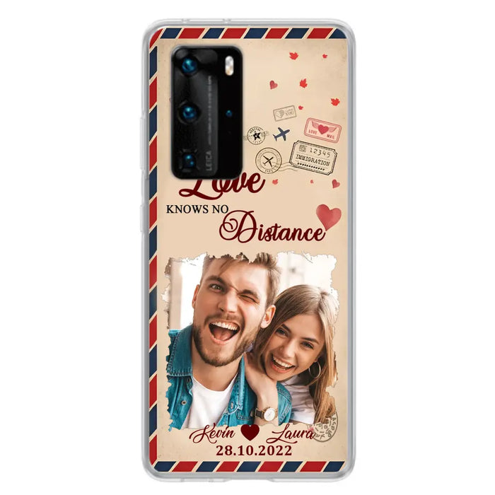 Custom Personalized Couple Phone Case - Gift Idea For Couple/Valentines Day - Upload Photo - Love Knows No Distance - Case For Oppo/ Xiaomi/ Huawei