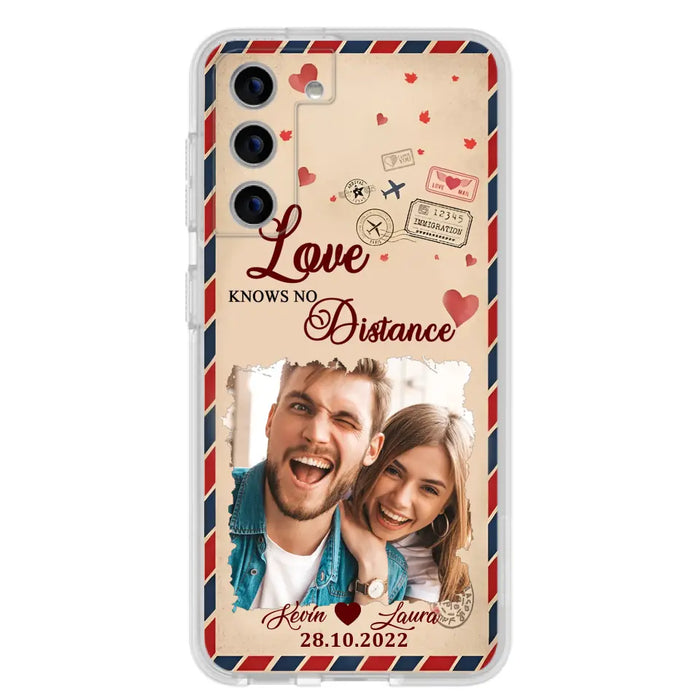 Custom Personalized Couple Phone Case - Gift Idea For Couple/ Valentines Day - Upload Photo - Love Knows No Distance - Case For iPhone/ Samsung