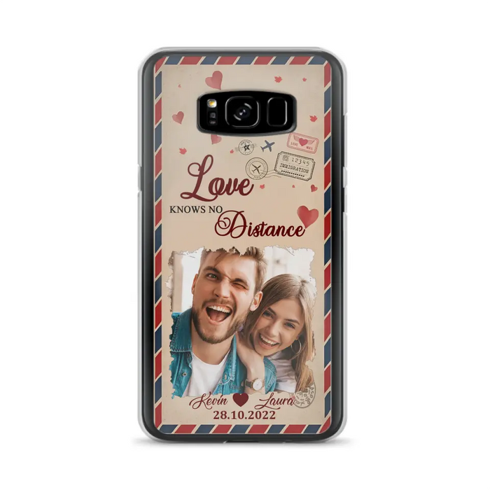 Custom Personalized Couple Phone Case - Gift Idea For Couple/ Valentines Day - Upload Photo - Love Knows No Distance - Case For iPhone/ Samsung