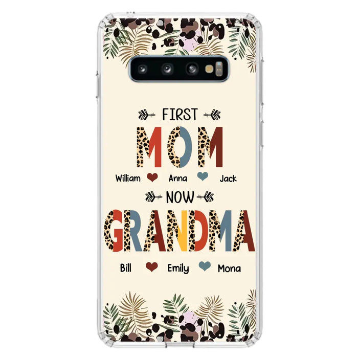 Custom Personalized Grandma Phone Case - Gift Idea For Grandma/Mom/ Mother's Day - Up to 6 Kids And 12 Grandkids - First Mom Now Grandma - Case For iPhone And Samsung