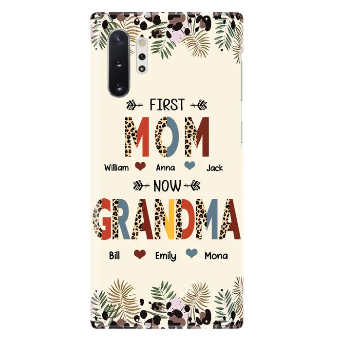 Custom Personalized Grandma Phone Case - Gift Idea For Grandma/Mom/ Mother's Day - Up to 6 Kids And 12 Grandkids - First Mom Now Grandma - Case For iPhone And Samsung