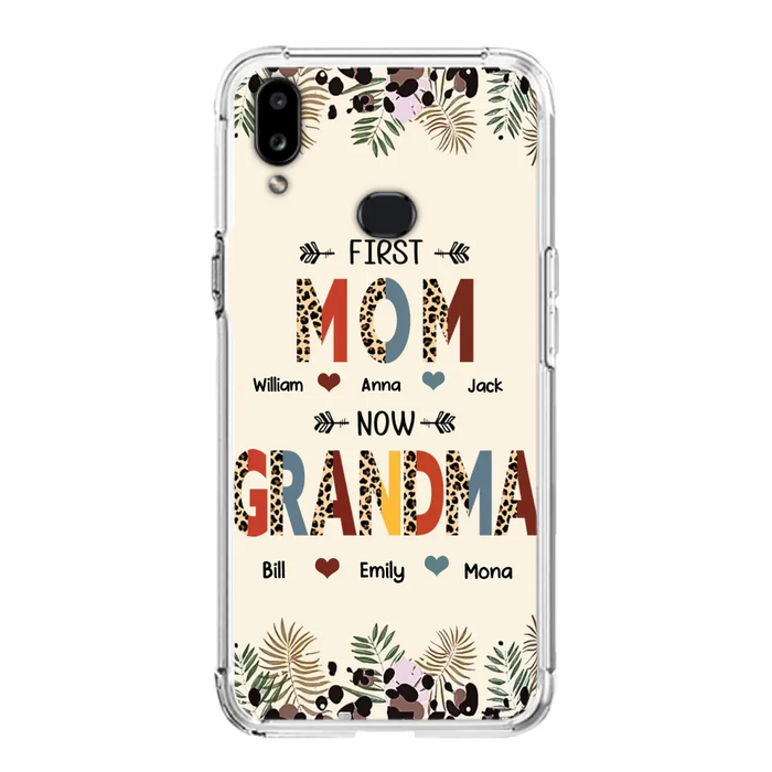 Custom Personalized Grandma Phone Case - Gift Idea For Grandma/Mom/ Mother's Day - Up to 6 Kids And 12 Grandkids - First Mom Now Grandma - Case For iPhone And Samsung