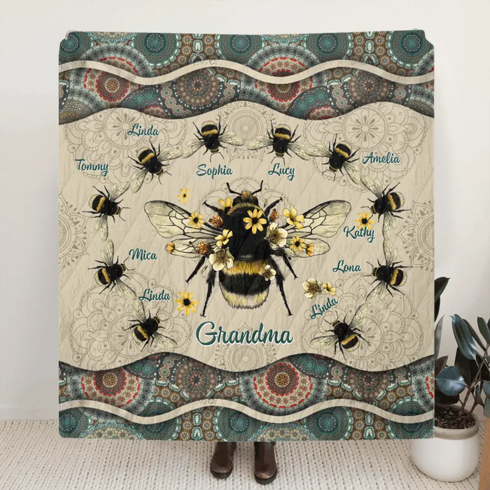 Custom Personalized Grandma Bee Quilt/Fleece Throw Blanket  - Gift Idea For Grandma - Upto 10 Bees