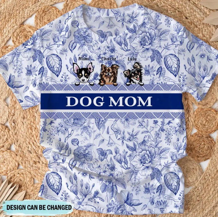 Custom Personalized Dog Mom Vintage Pattern T-Shirt - Upto 5 Dogs - Gift Idea For Dog Mom/ Mother's Day