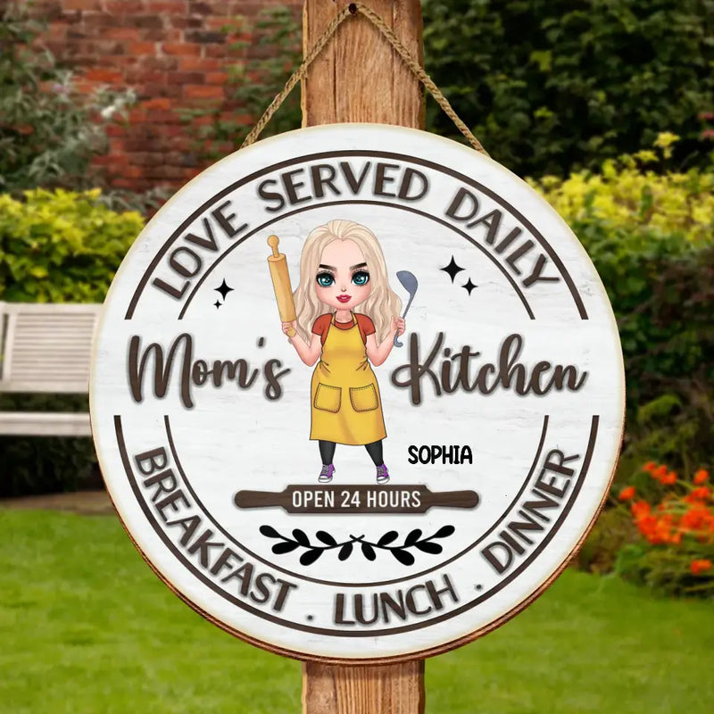 Personalized Mom's Kitchen Circle Wooden Sign - Mother's Day Gift Idea For Grandma/Mother - Love Served Daily
