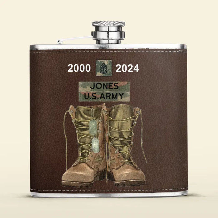 Personalized American Army Boots Leather Flask - Gift Idea For Dad/Son/Friend/Veteran - Custom Rank And Names