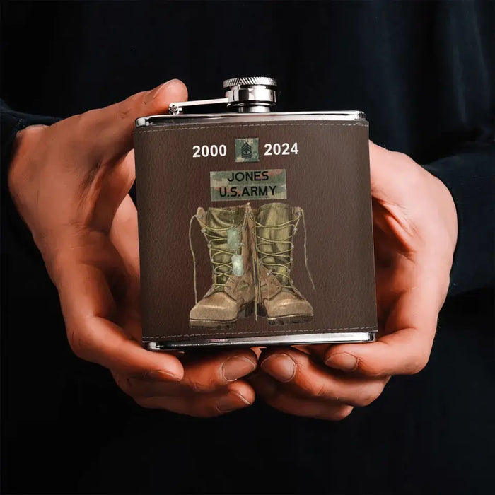 Personalized American Army Boots Leather Flask - Gift Idea For Dad/Son/Friend/Veteran - Custom Rank And Names